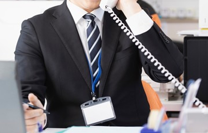 まずはお電話またはメールにてお問合せください。